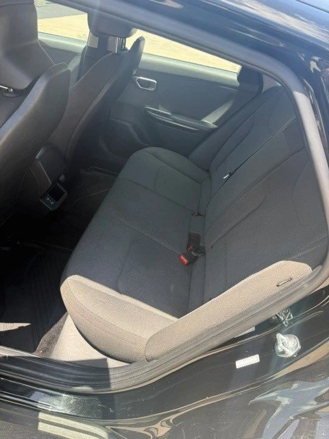 2025 Kia K4 - Image 17 of 18