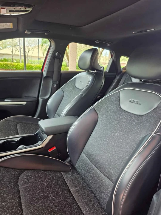 2025 Kia K4 - Image 11 of 12