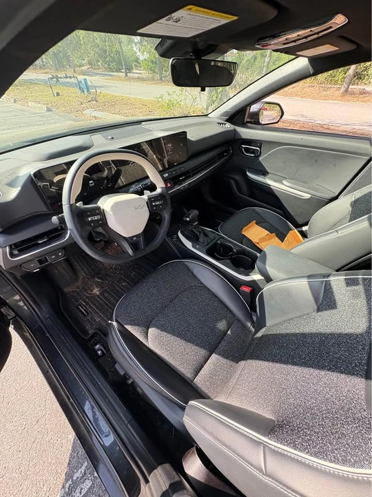 2025 Kia K4 - Image 5 of 6