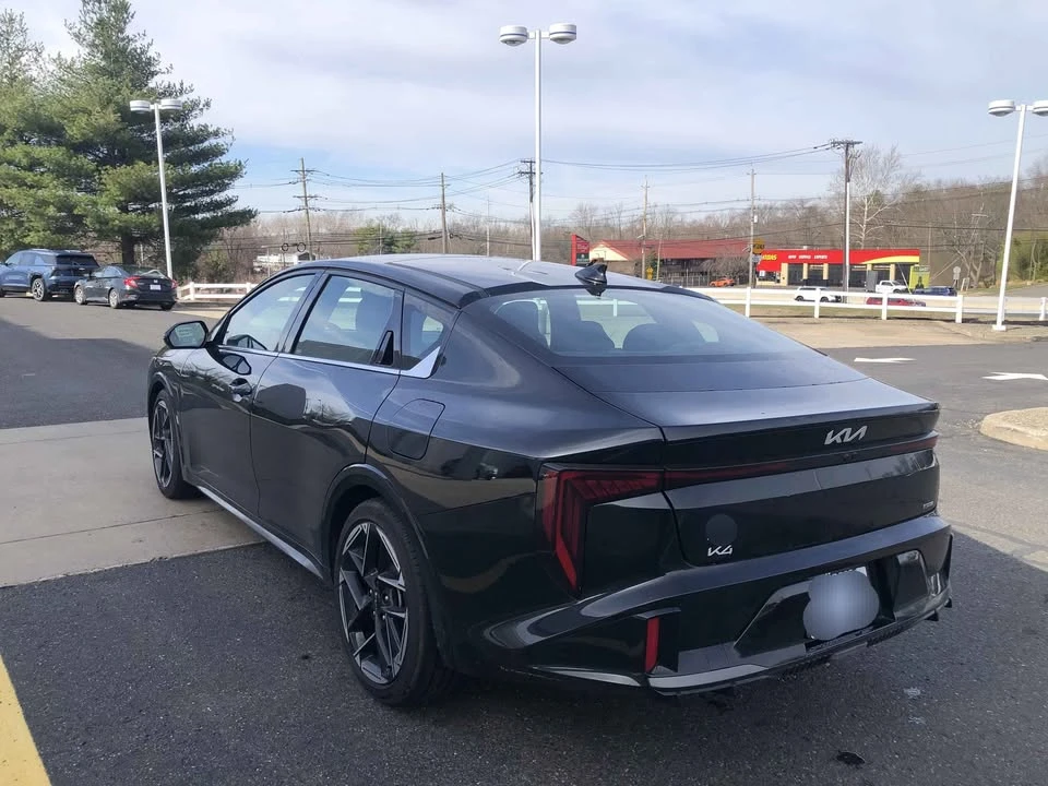 2025 Kia K4 - Image 4 of 11
