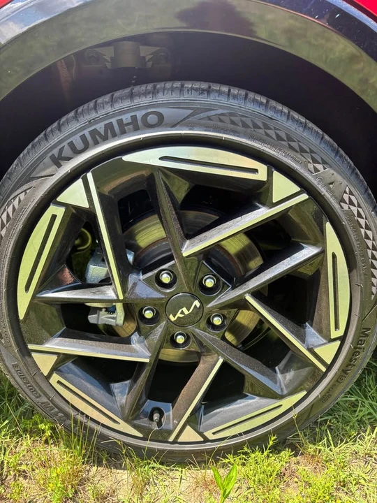 2025 Kia K4 - Image 8 of 12