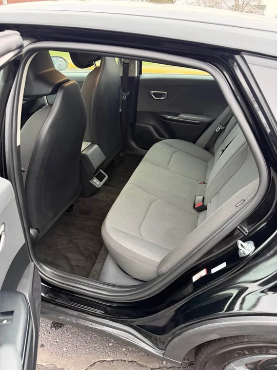 2025 Kia K4 - Image 10 of 18