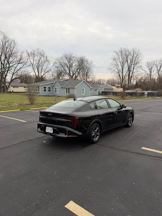 2025 Kia K4 - Image 6 of 18