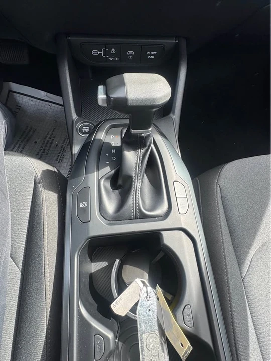 2025 Kia K4 - Image 10 of 15