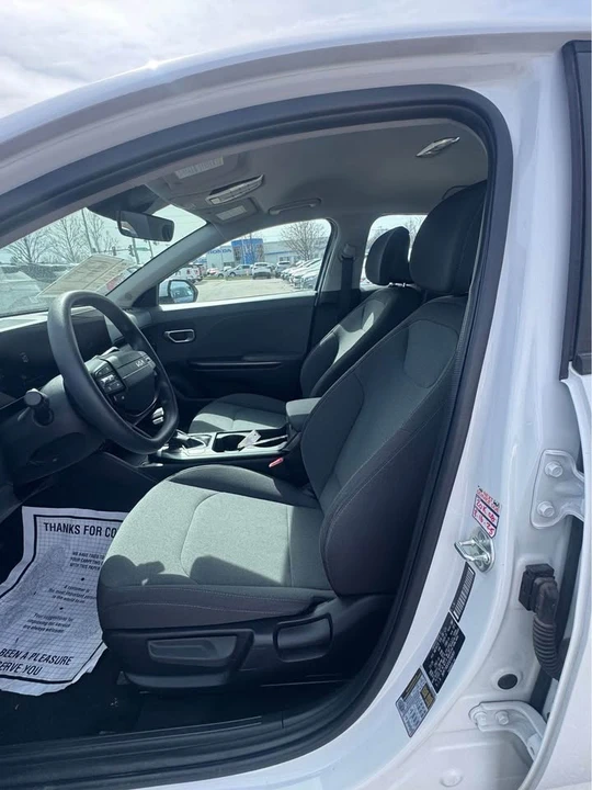 2025 Kia K4 - Image 9 of 15