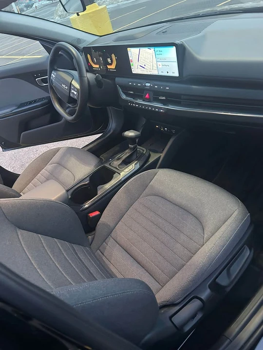 2025 Kia K4 - Image 6 of 8