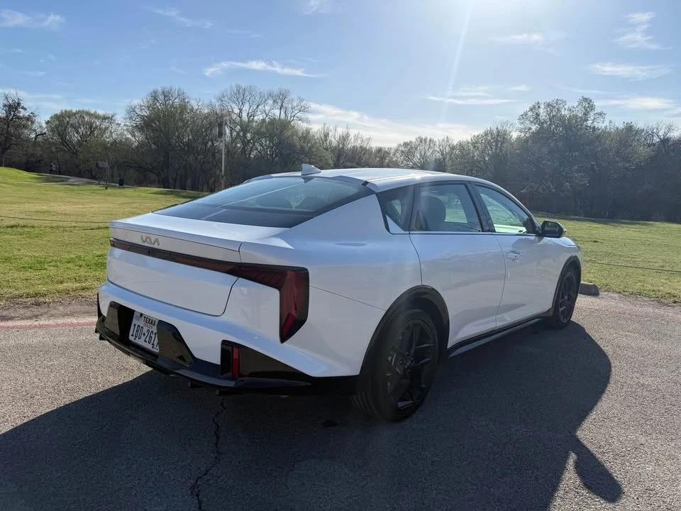 2025 Kia K4 - Image 4 of 11