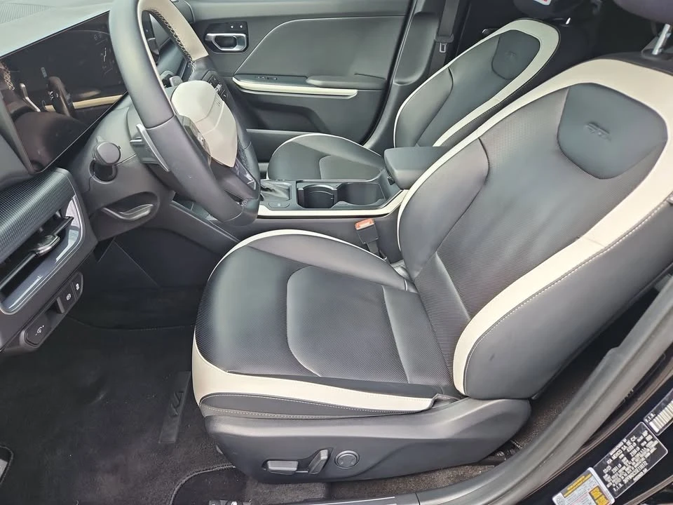2025 Kia K4 - Image 4 of 6