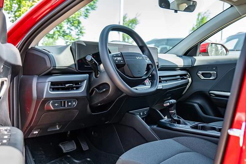 2025 Kia K4 - Image 7 of 13