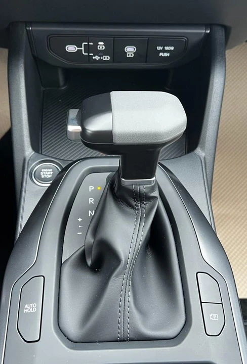 2025 Kia K4 - Image 13 of 20