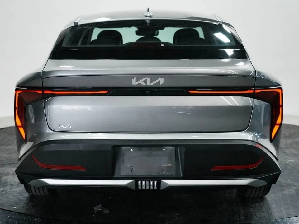 2025 Kia K4 - Image 6 of 9