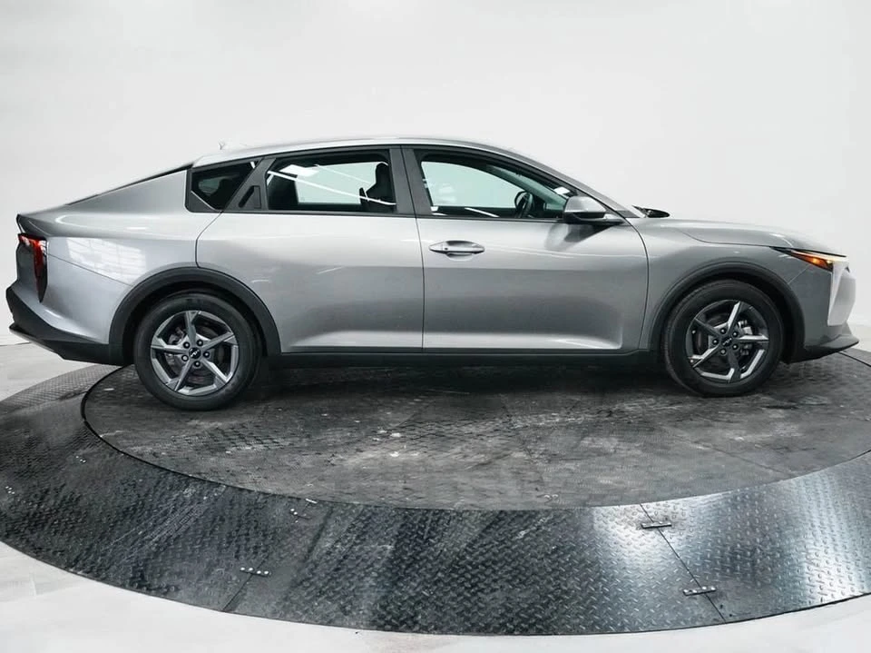 2025 Kia K4 - Image 4 of 9