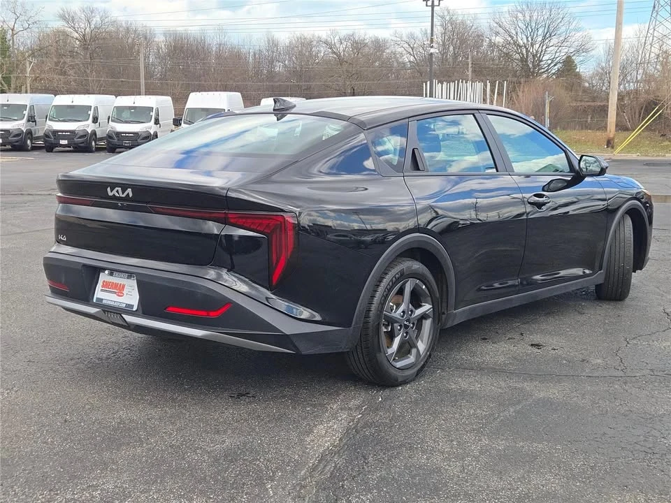 2025 Kia K4 - Image 11 of 20