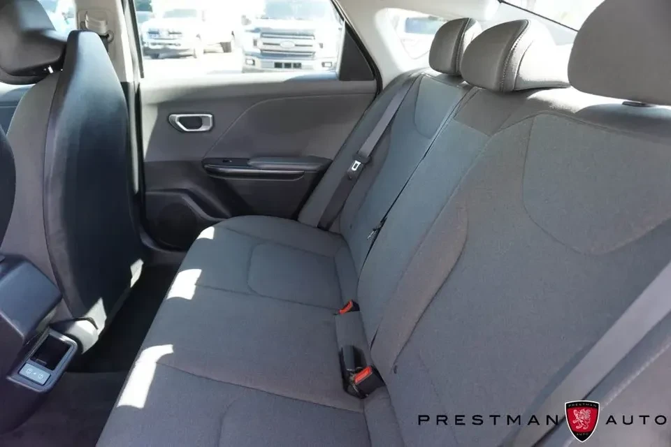 2025 Kia K4 - Image 3 of 14