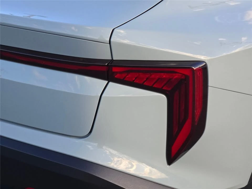 2025 Kia K4 - Image 11 of 19