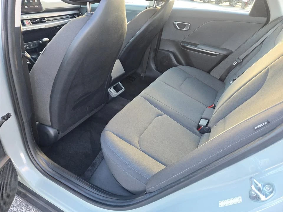 2025 Kia K4 - Image 17 of 19