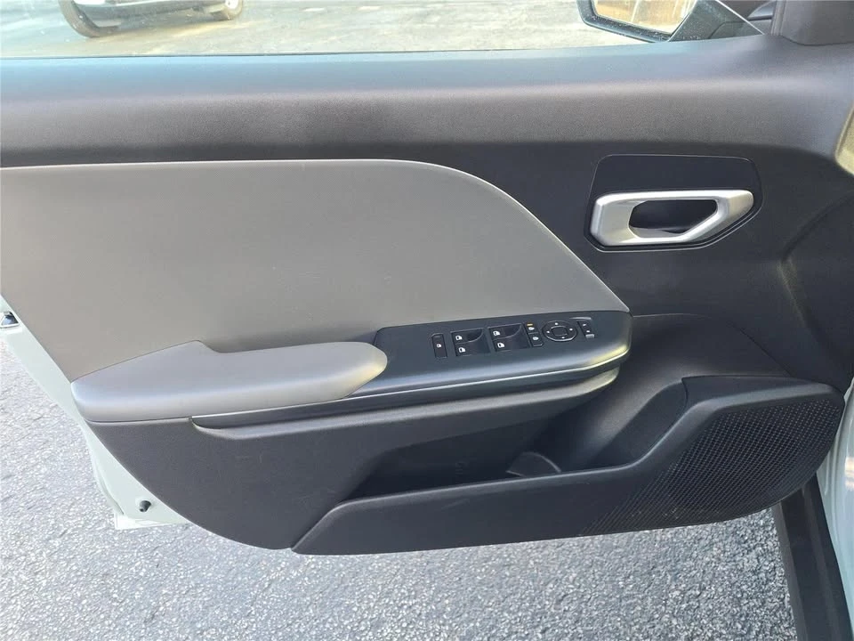 2025 Kia K4 - Image 19 of 19