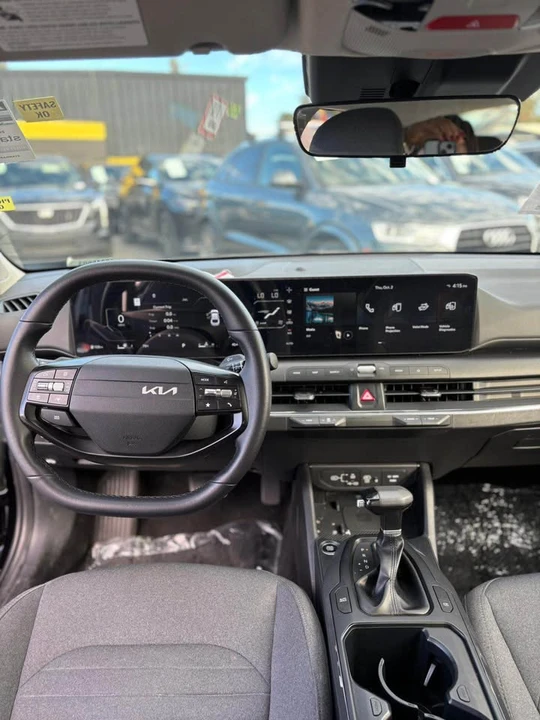 2025 Kia Optima/K5 - Image 2 of 5