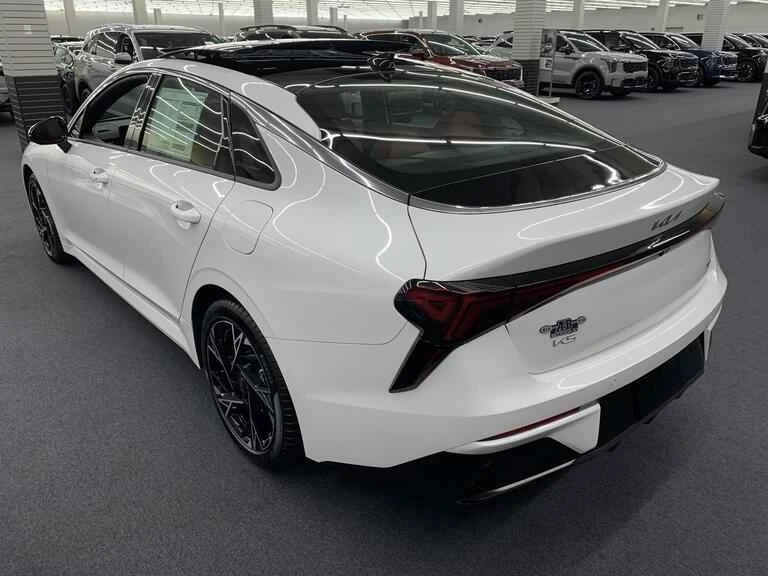 2025 Kia Optima/K5 - Image 4 of 15