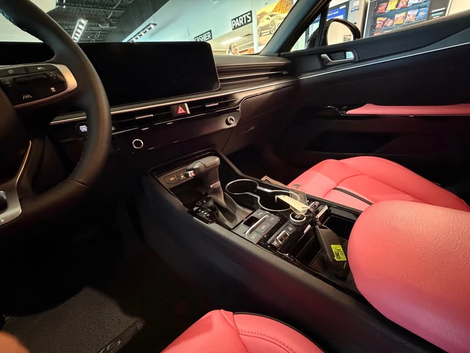 2025 Kia Optima/K5 - Image 5 of 14