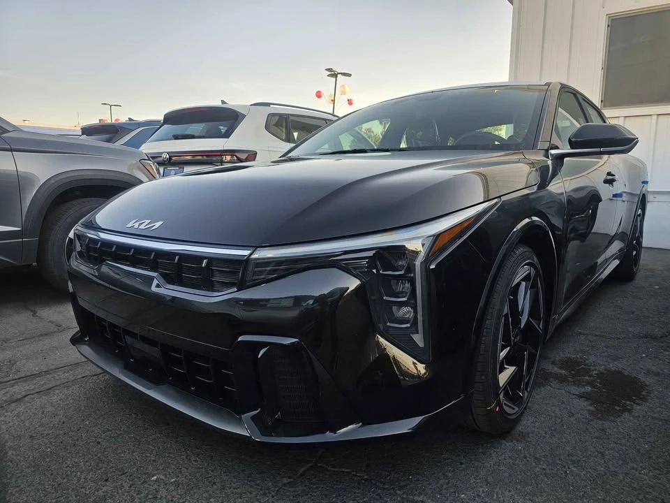 2025 Kia Optima/K5 - Image 2 of 7