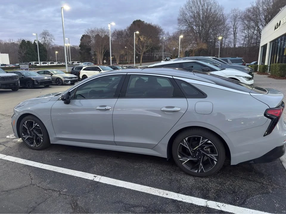 2025 Kia Optima/K5 - Image 4 of 10