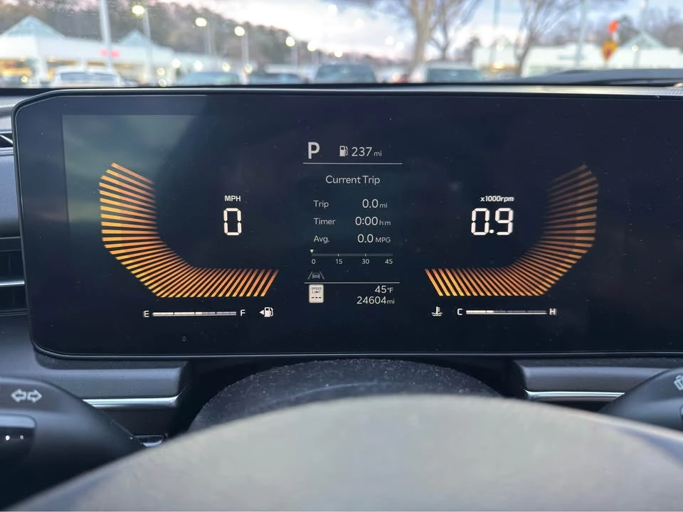 2025 Kia Optima/K5 - Image 2 of 10