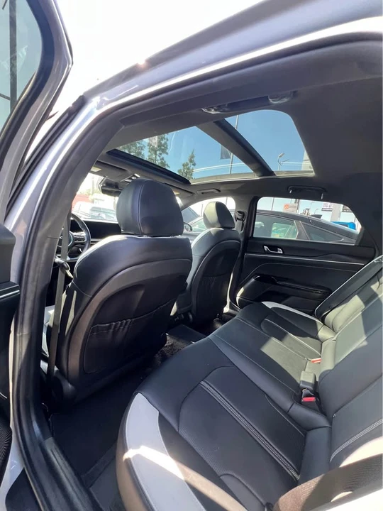 2025 Kia Optima/K5 - Image 10 of 11