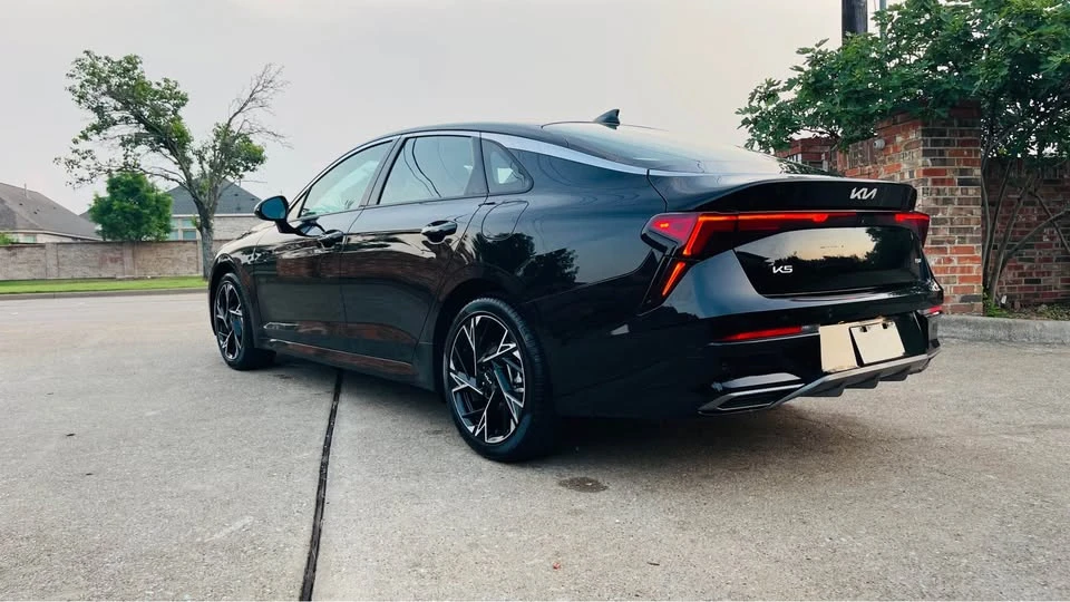 2025 Kia Optima/K5 - Image 2 of 20