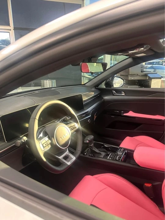 2025 Kia Optima/K5 - Image 4 of 4
