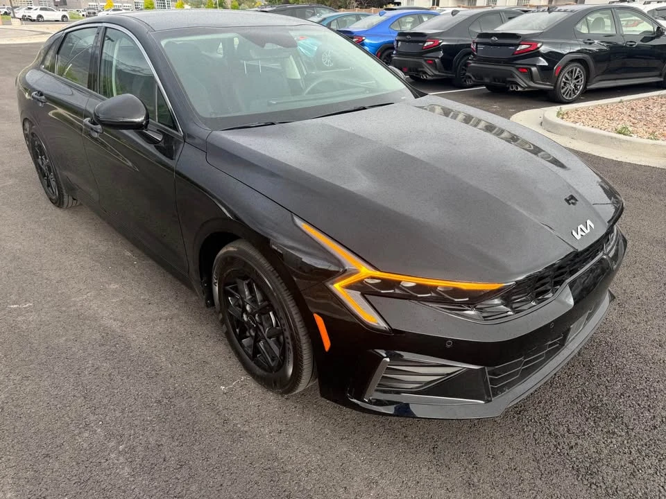 2025 Kia Optima/K5 - Image 2 of 16