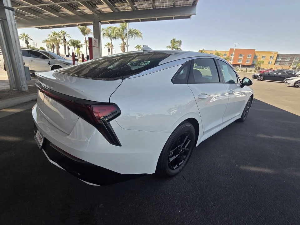 2025 Kia Optima/K5 - Image 5 of 9