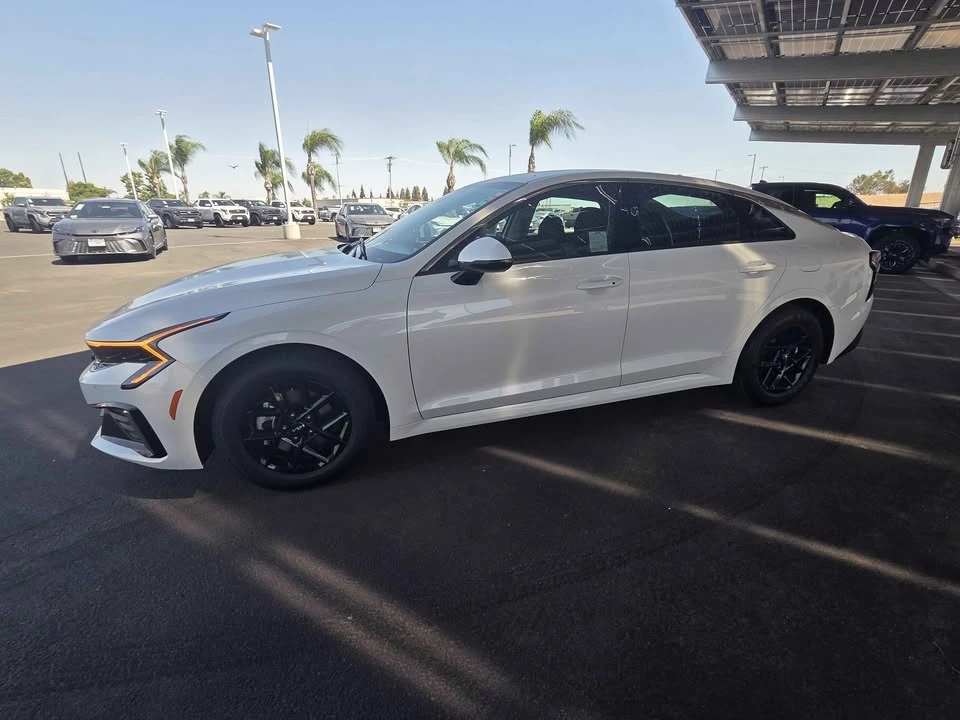 2025 Kia Optima/K5 - Image 3 of 9