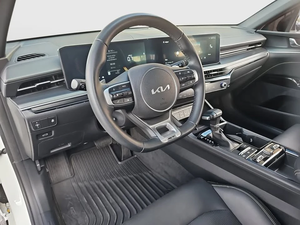 2025 Kia Optima/K5 - Image 9 of 16