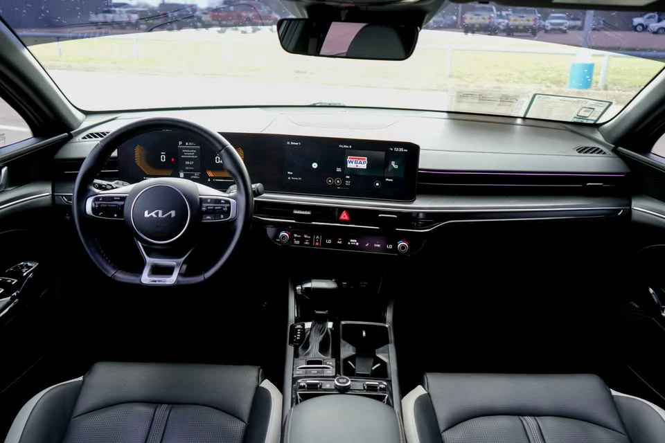 2025 Kia Optima/K5 - Image 5 of 10