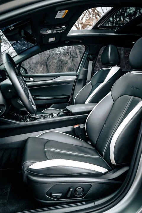 2025 Kia Optima/K5 - Image 8 of 10