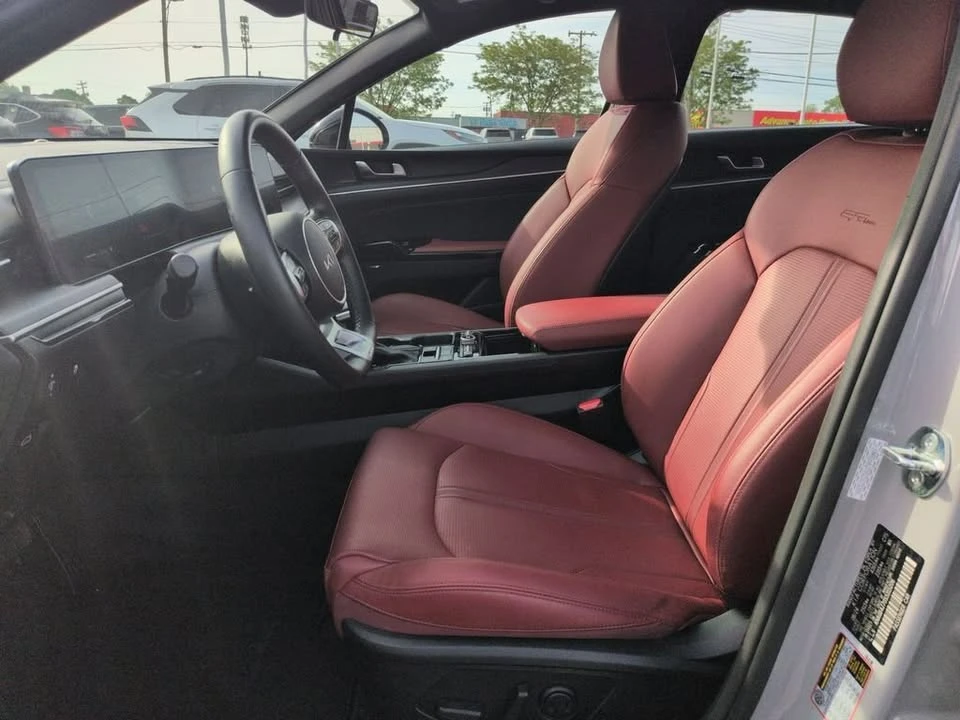 2025 Kia Optima/K5 - Image 8 of 20
