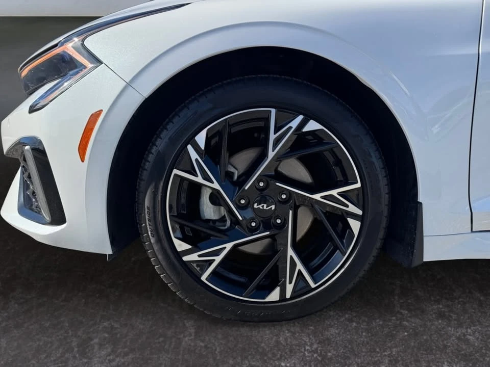 2025 Kia Optima/K5 - Image 9 of 20