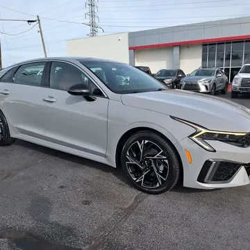 2025 Kia K5 GT-Line
