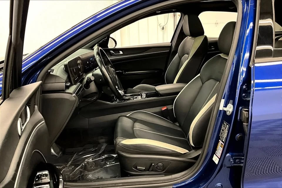 2025 Kia Optima/K5 - Image 7 of 9