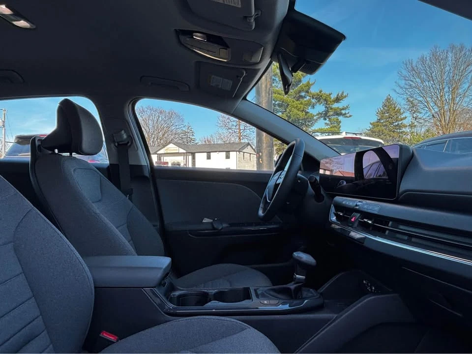 2025 Kia K4 - Image 14 of 19