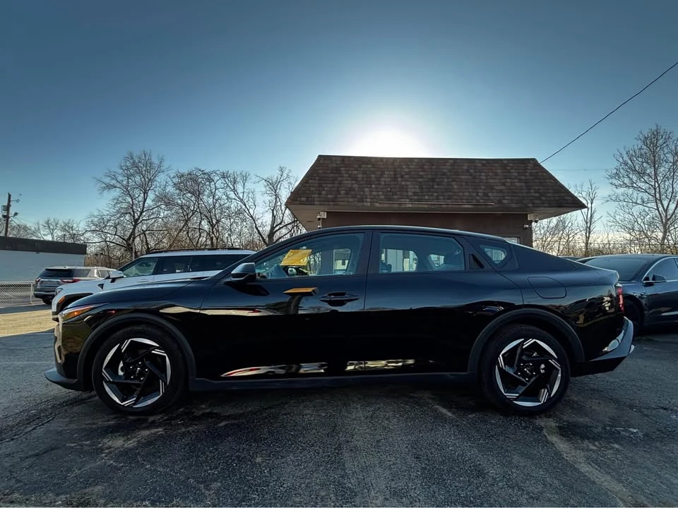 2025 Kia K4 - Image 7 of 19