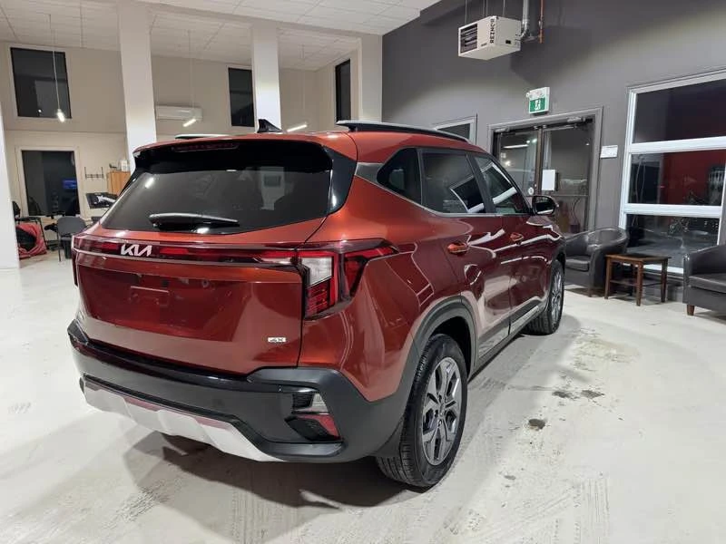 2025 Kia Seltos - Image 3 of 13