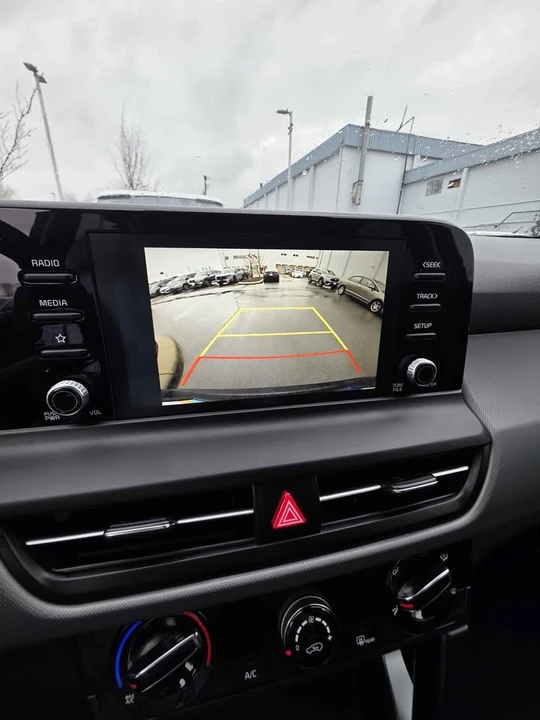 2025 Kia Seltos - Image 10 of 13