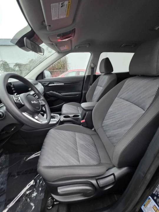 2025 Kia Seltos - Image 7 of 13