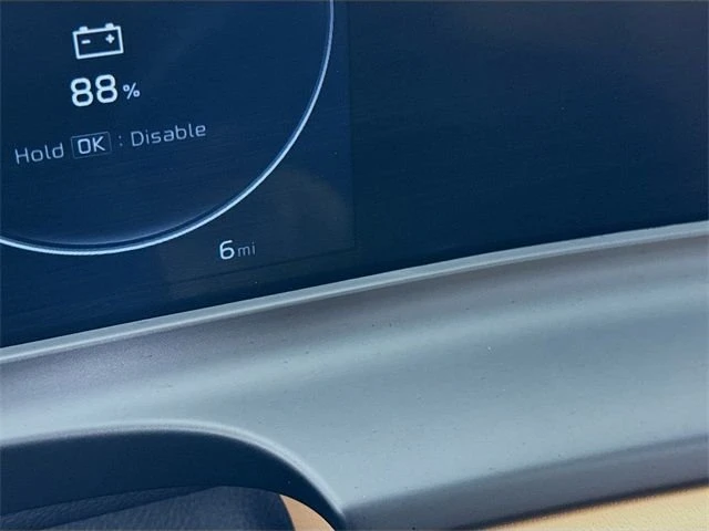 2025 Kia Seltos - Image 12 of 19