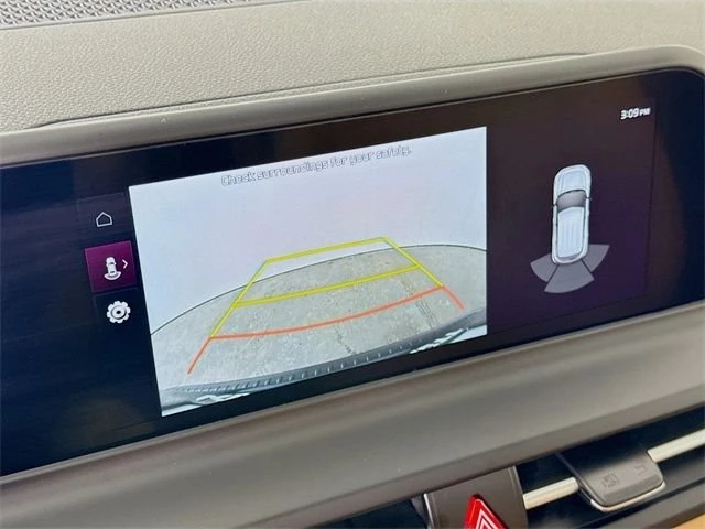 2025 Kia Seltos - Image 14 of 19