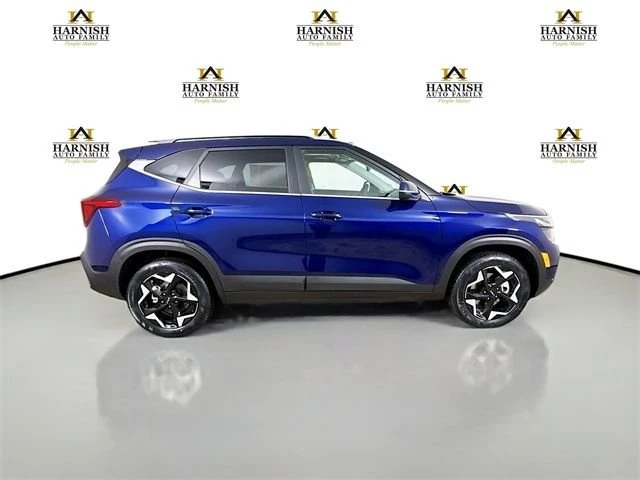2025 Kia Seltos - Image 8 of 19