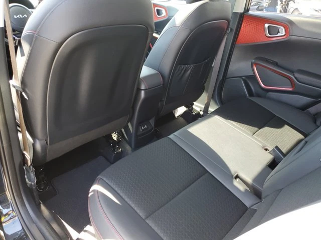 2025 Kia Soul - Image 13 of 20