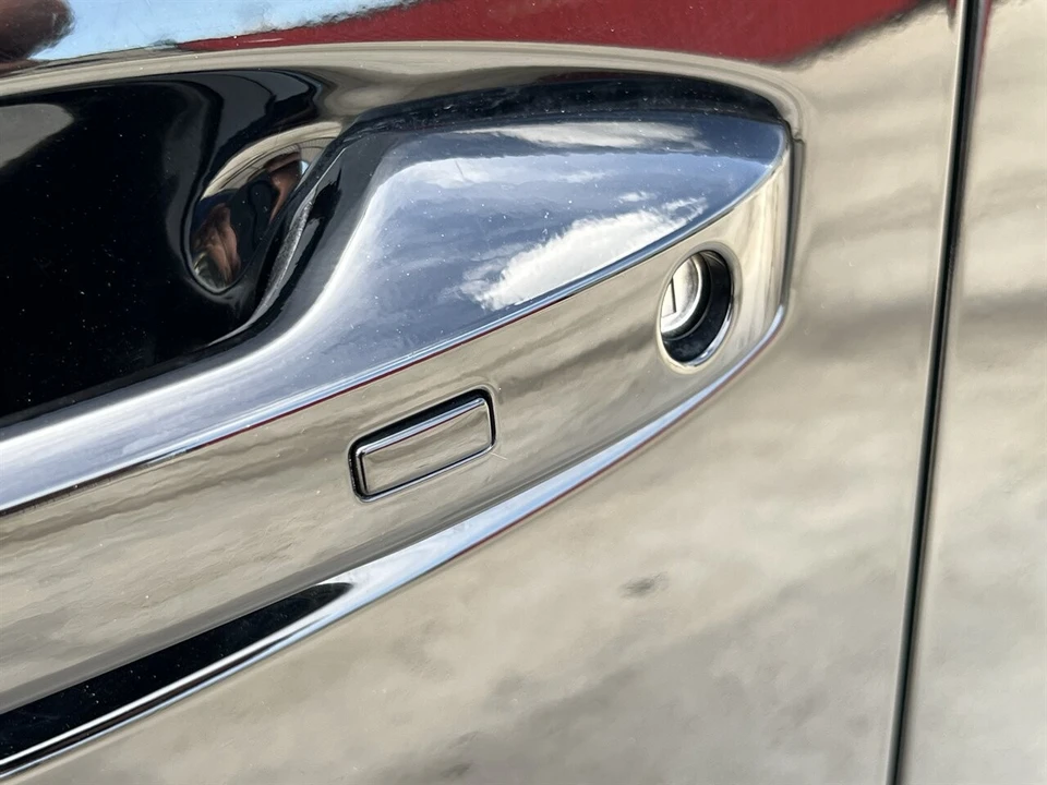 2025 Nissan Kicks - Image 19 of 24